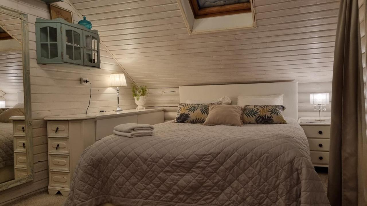 Guesthouse Delisa 페르누 외부 사진