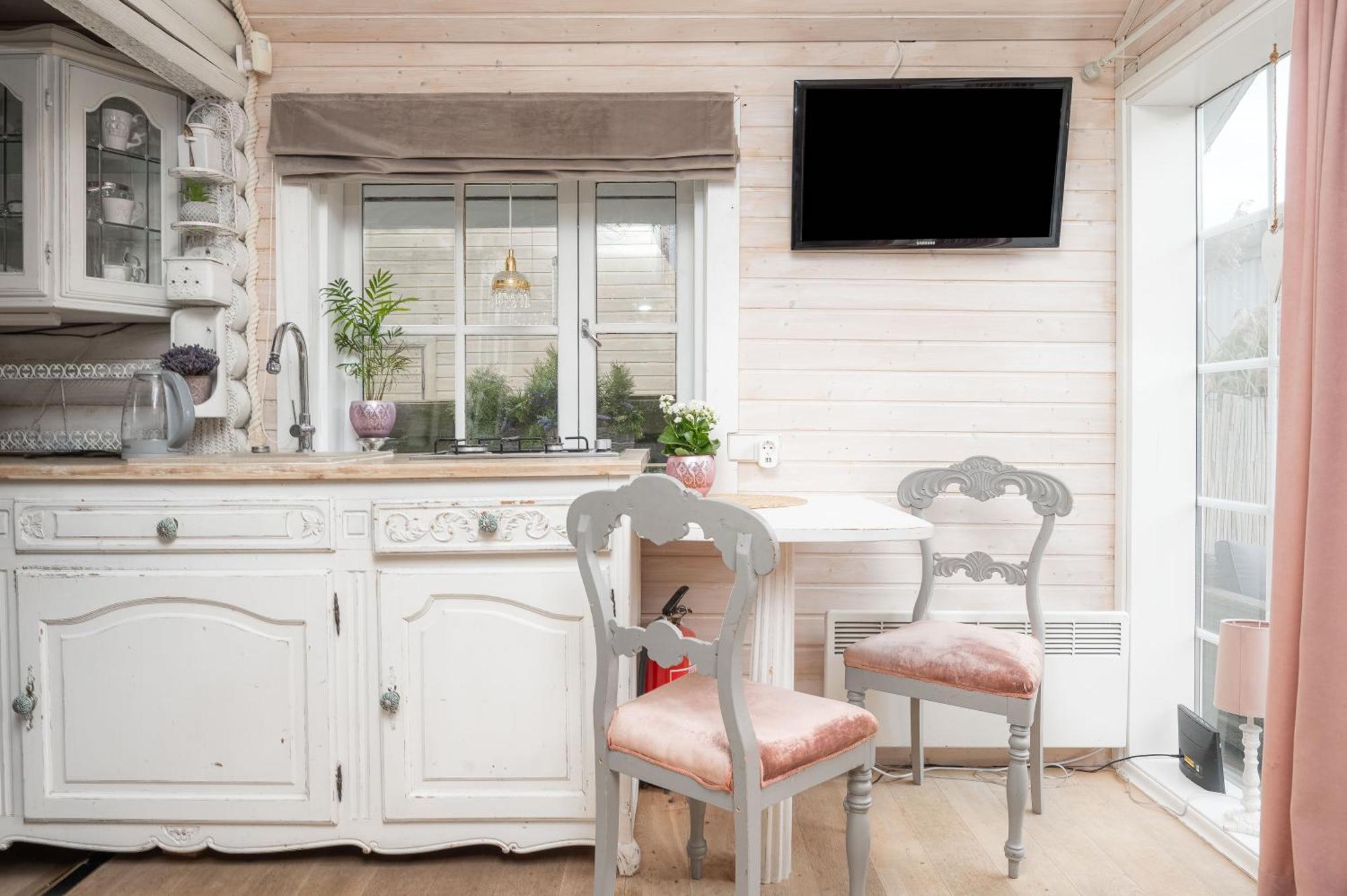 Guesthouse Delisa 페르누 외부 사진