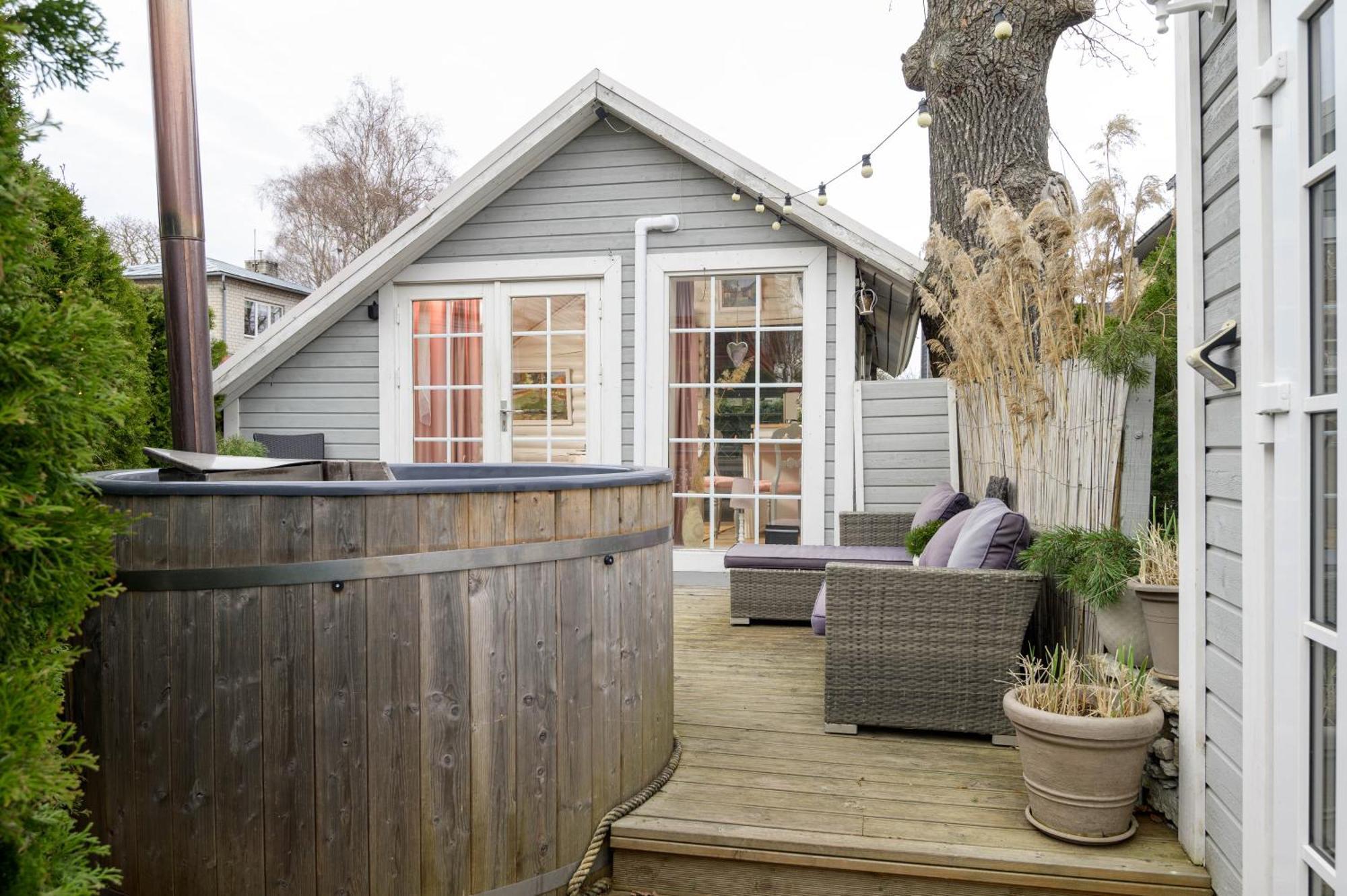 Guesthouse Delisa 페르누 외부 사진